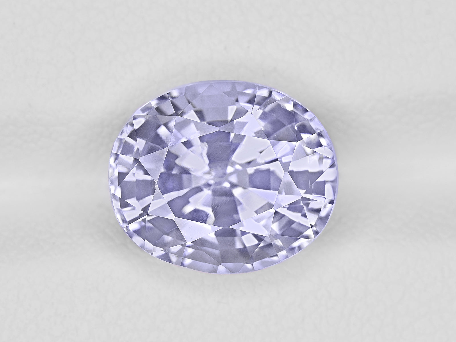 8801874-oval-lustrous-soft-violet-igi-sri-lanka-natural-other-fancy-sapphire-6.31-ct