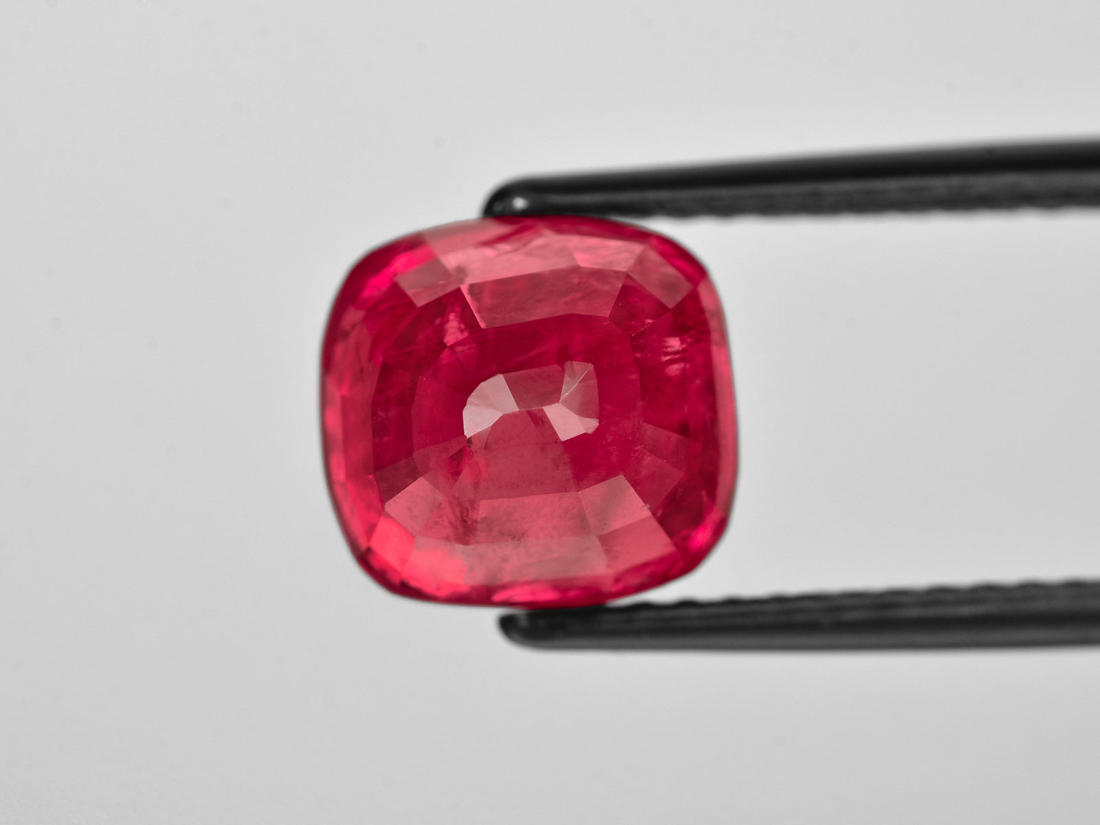 8801818-cushion-lustrous-intense-pinkish-red-grs-tanzania-natural-ruby-7.54-ct