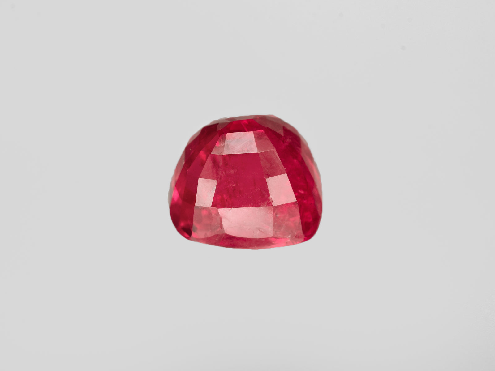 8801818-cushion-lustrous-intense-pinkish-red-grs-tanzania-natural-ruby-7.54-ct