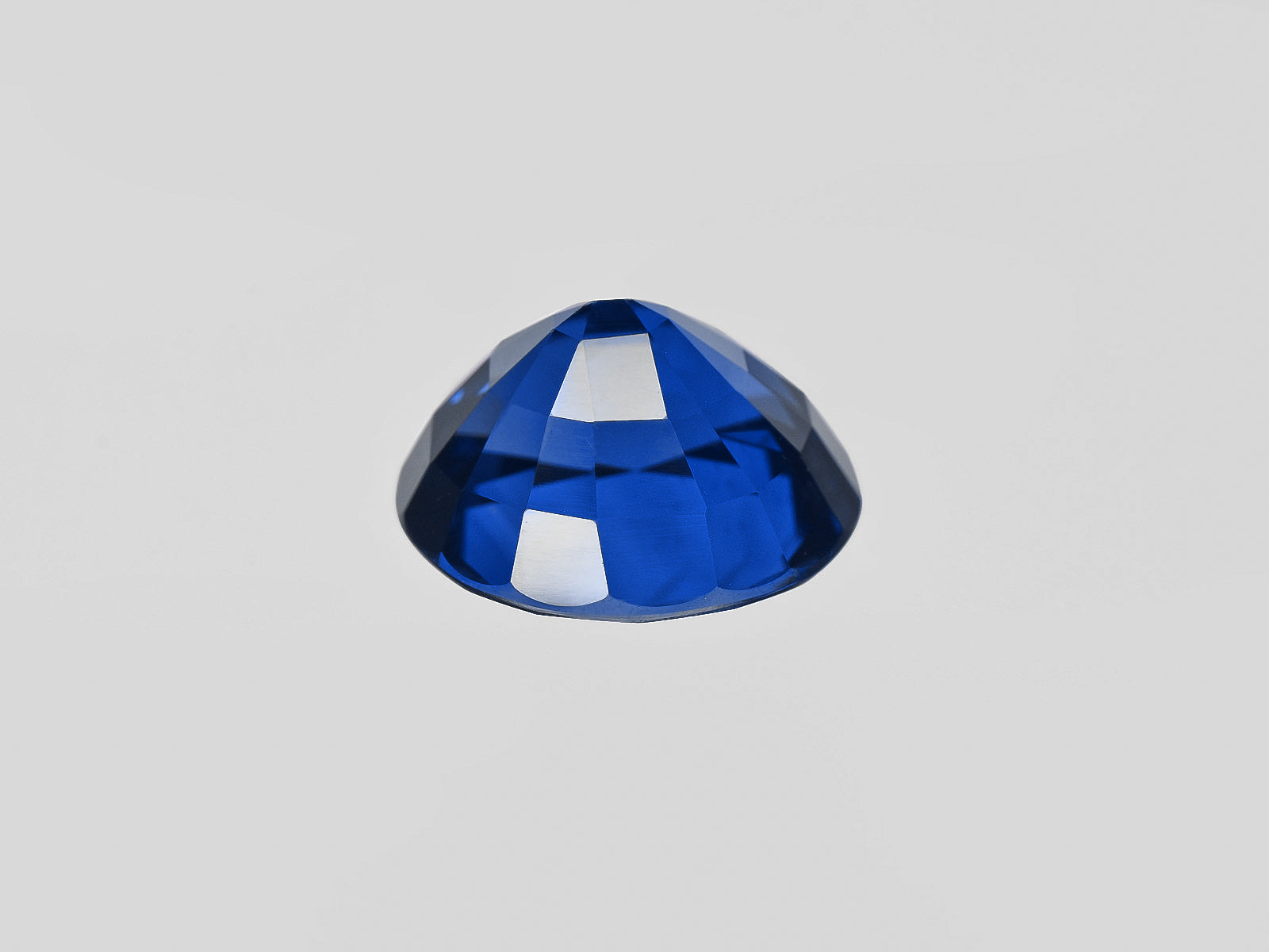 8801819-oval-fiery-deep-royal-blue-gia-grs-madagascar-natural-blue-sapphire-6.61-ct