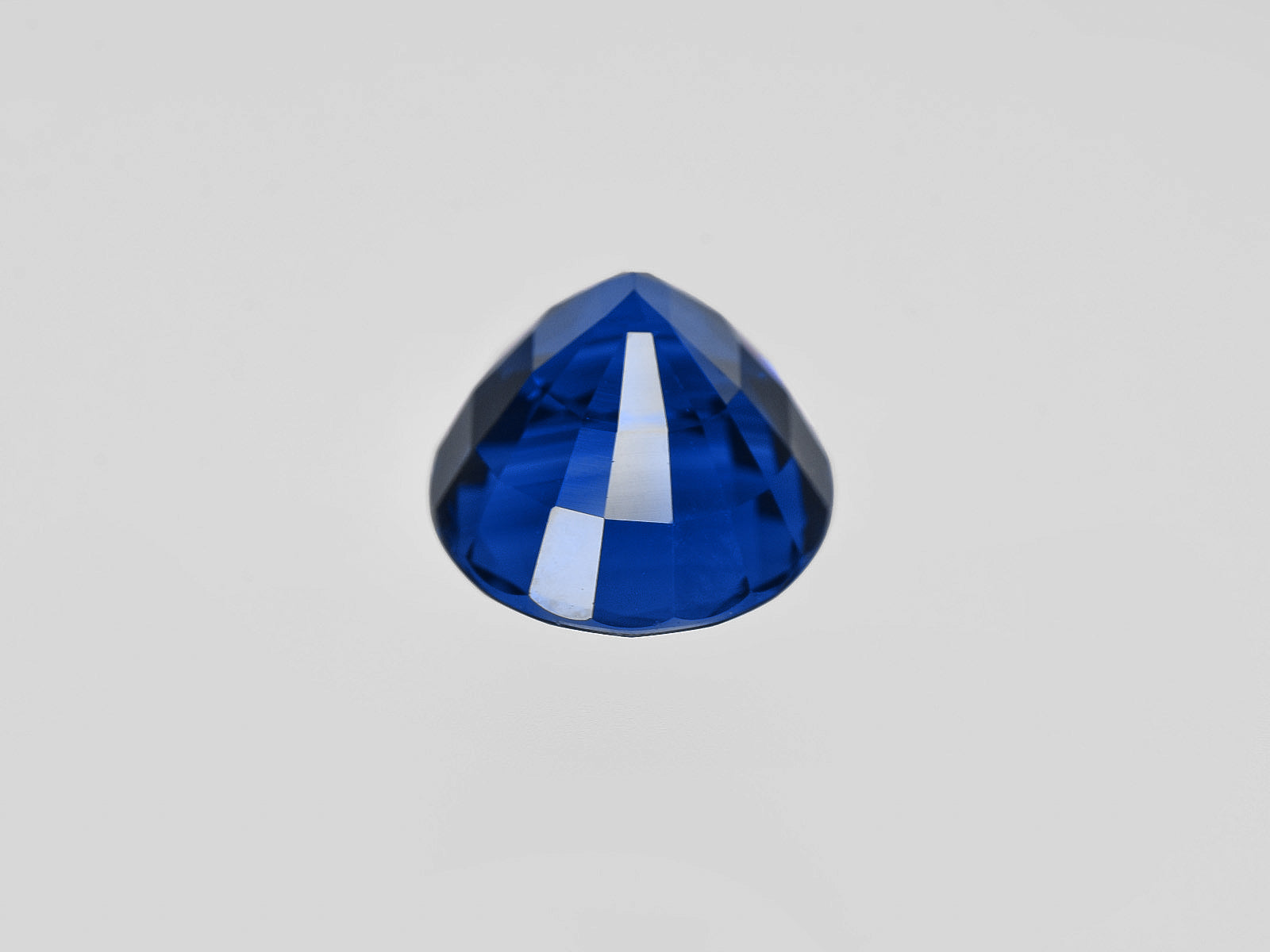 8801819-oval-fiery-deep-royal-blue-gia-grs-madagascar-natural-blue-sapphire-6.61-ct