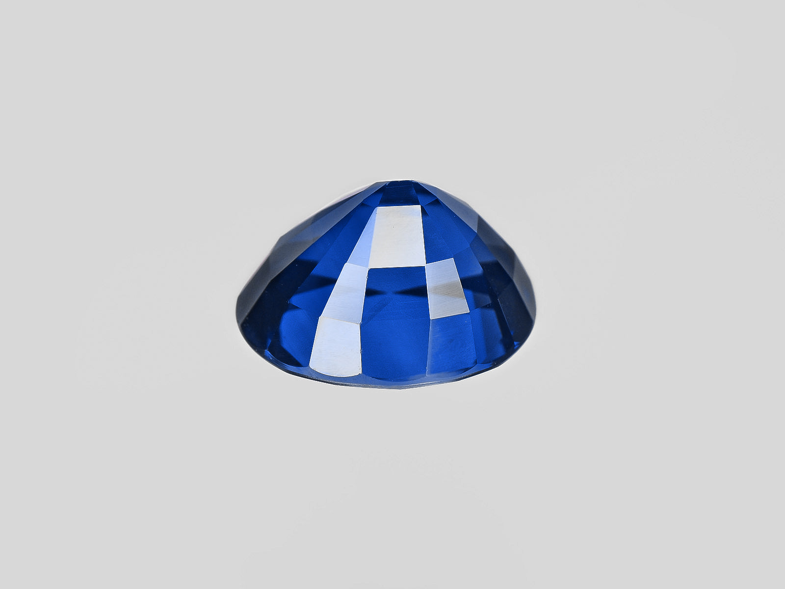 8801819-oval-fiery-deep-royal-blue-gia-grs-madagascar-natural-blue-sapphire-6.61-ct