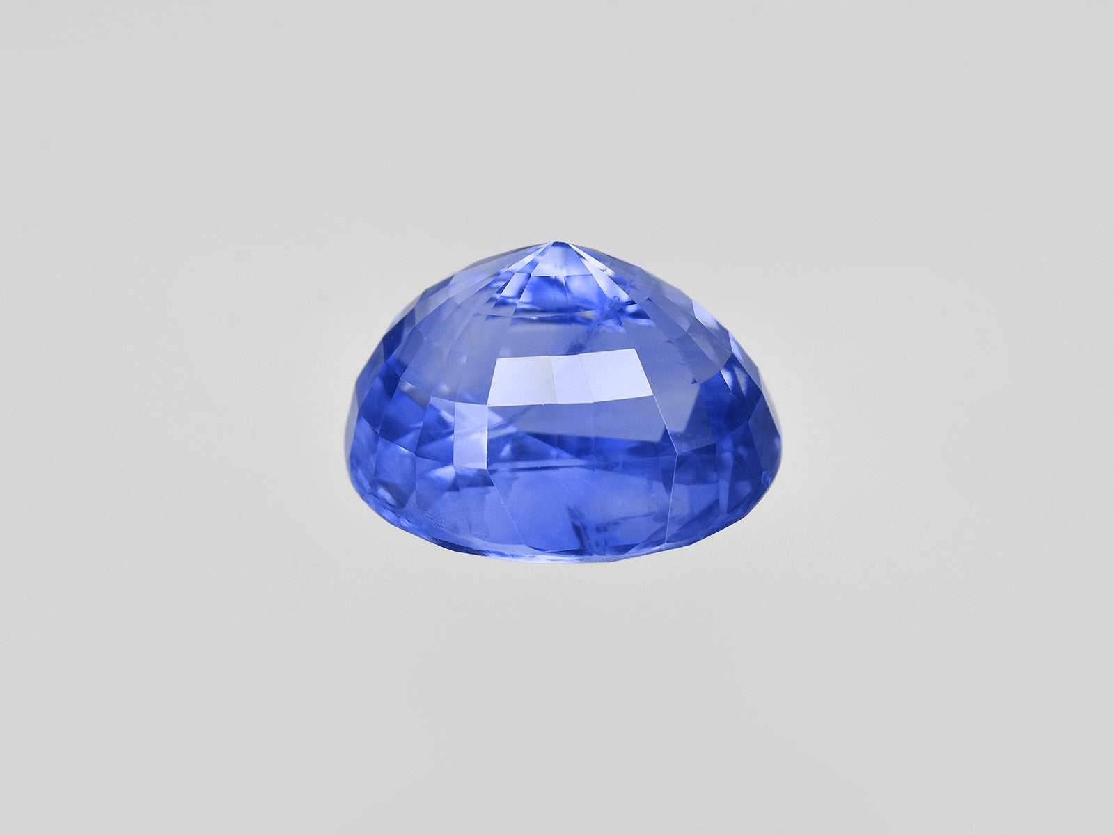 8801823-oval-fiery-intense-blue-grs-sri-lanka-natural-blue-sapphire-10.63-ct
