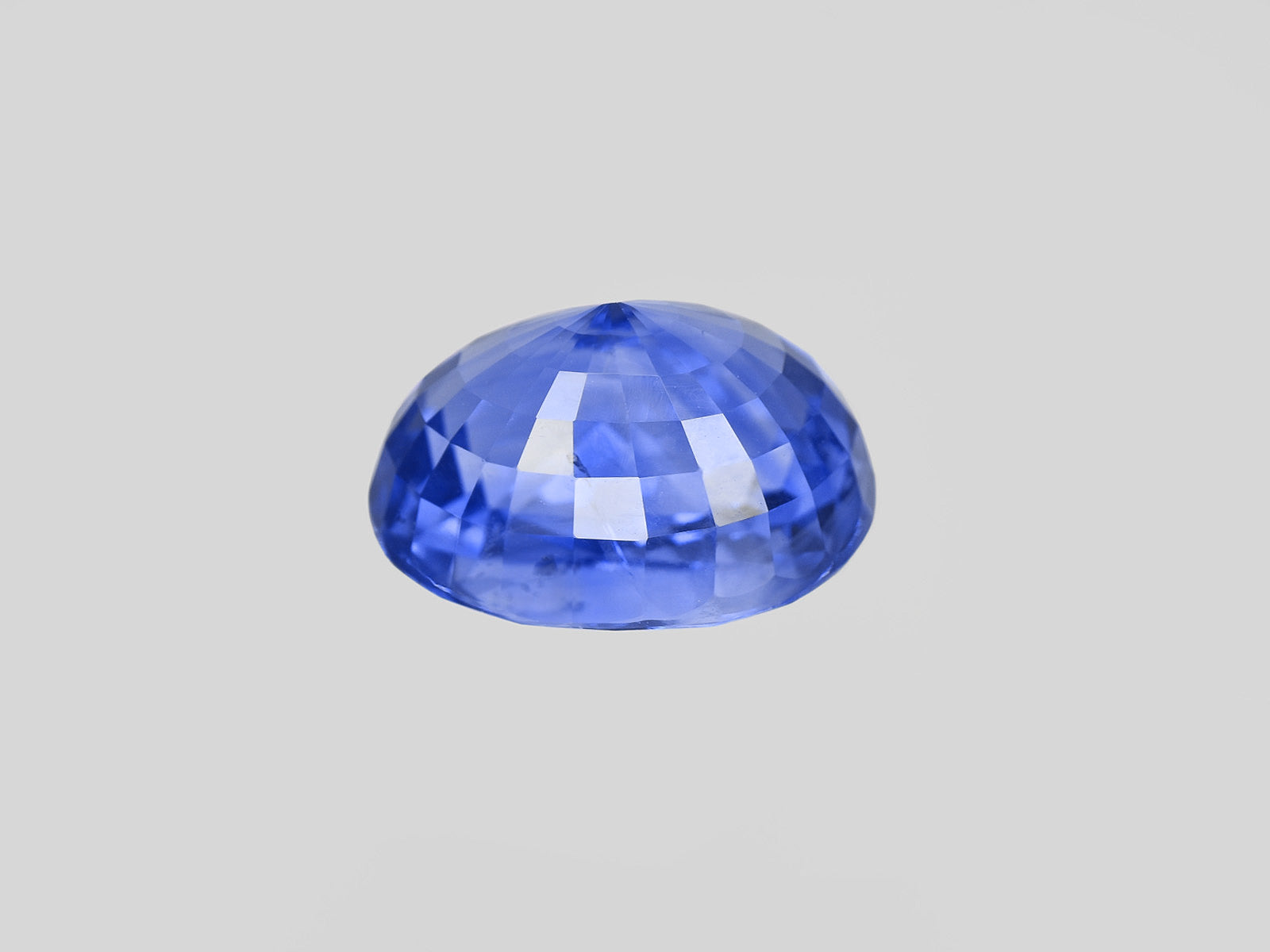 8801823-oval-fiery-intense-blue-grs-sri-lanka-natural-blue-sapphire-10.63-ct