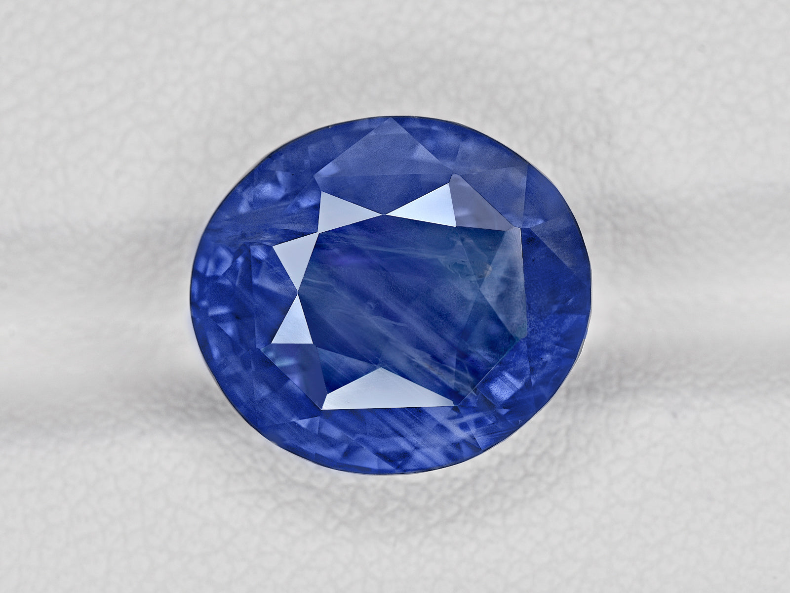 8801824-oval-velvety-cornflower-blue-gia-grs-sri-lanka-natural-blue-sapphire-13.09-ct