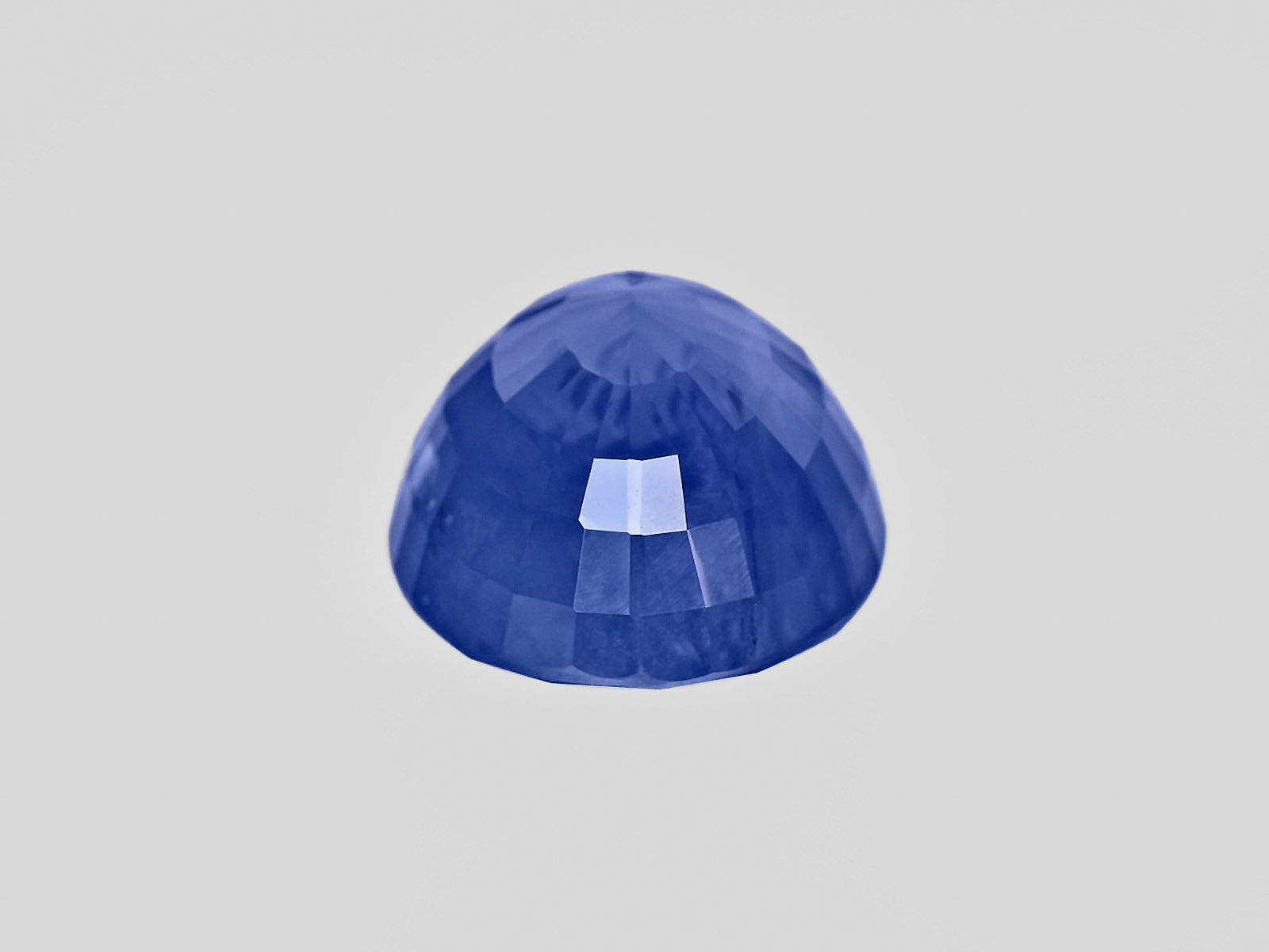 8801824-oval-velvety-cornflower-blue-gia-grs-sri-lanka-natural-blue-sapphire-13.09-ct