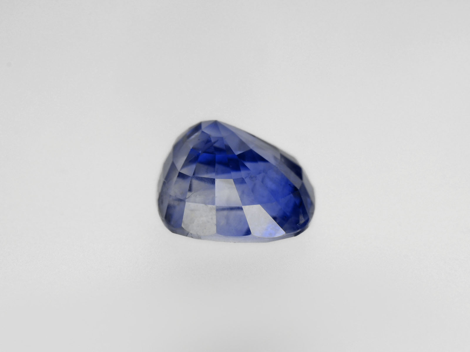 8801887-cushion-deep-royal-blue-ink-blue-gia-kashmir-natural-blue-sapphire-6.72-ct
