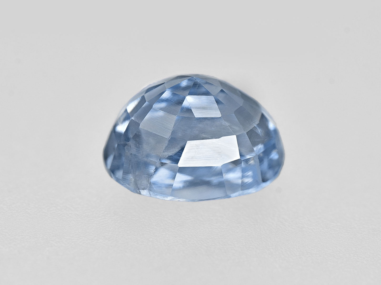 8801906-oval-pastel-blue-gia-igi-kashmir-natural-blue-sapphire-0.92-ct