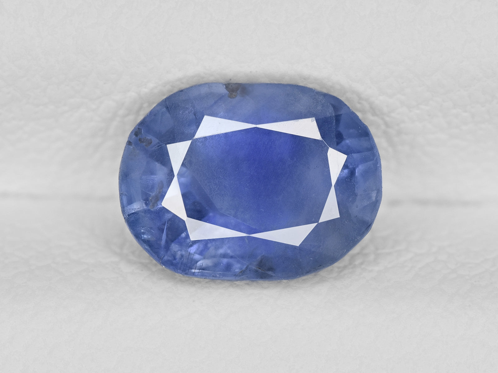 8801907-oval-medium-blue-gia-igi-kashmir-natural-blue-sapphire-1.93-ct