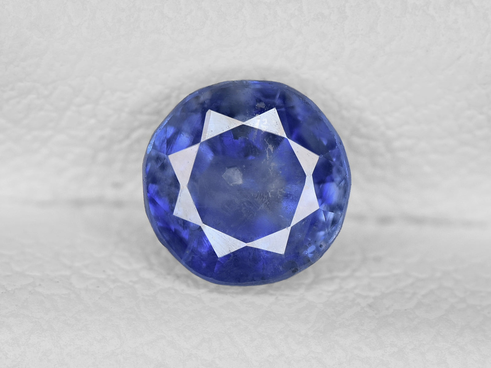 8801916-round-intense-blue-gia-igi-kashmir-natural-blue-sapphire-1.04-ct