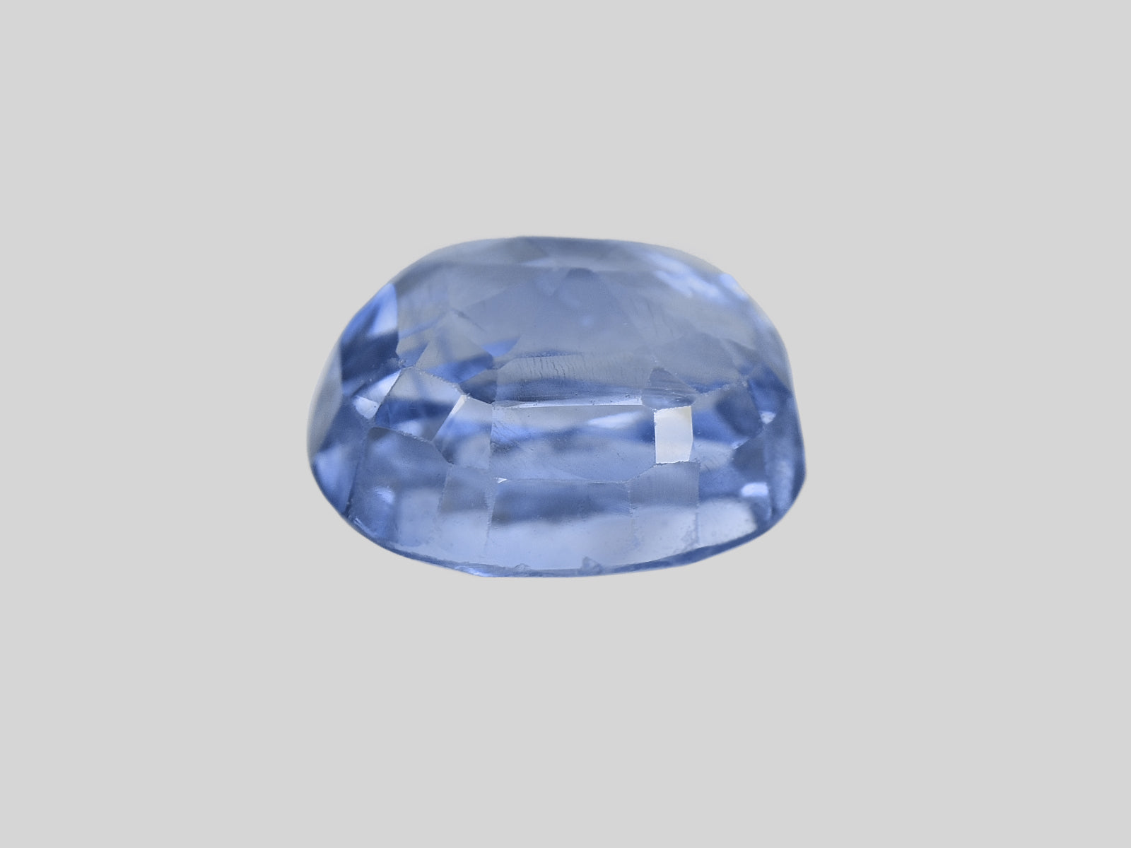 8801917-oval-medium-blue-gia-igi-kashmir-natural-blue-sapphire-0.96-ct