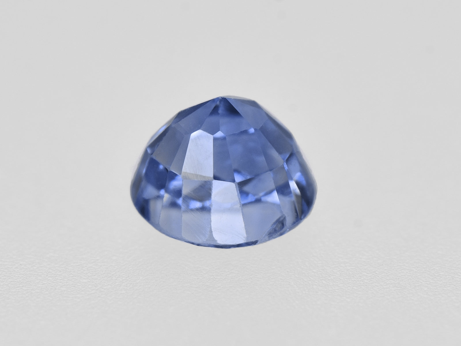 8801918-round-lustrous-blue-gia-igi-kashmir-natural-blue-sapphire-0.49-ct