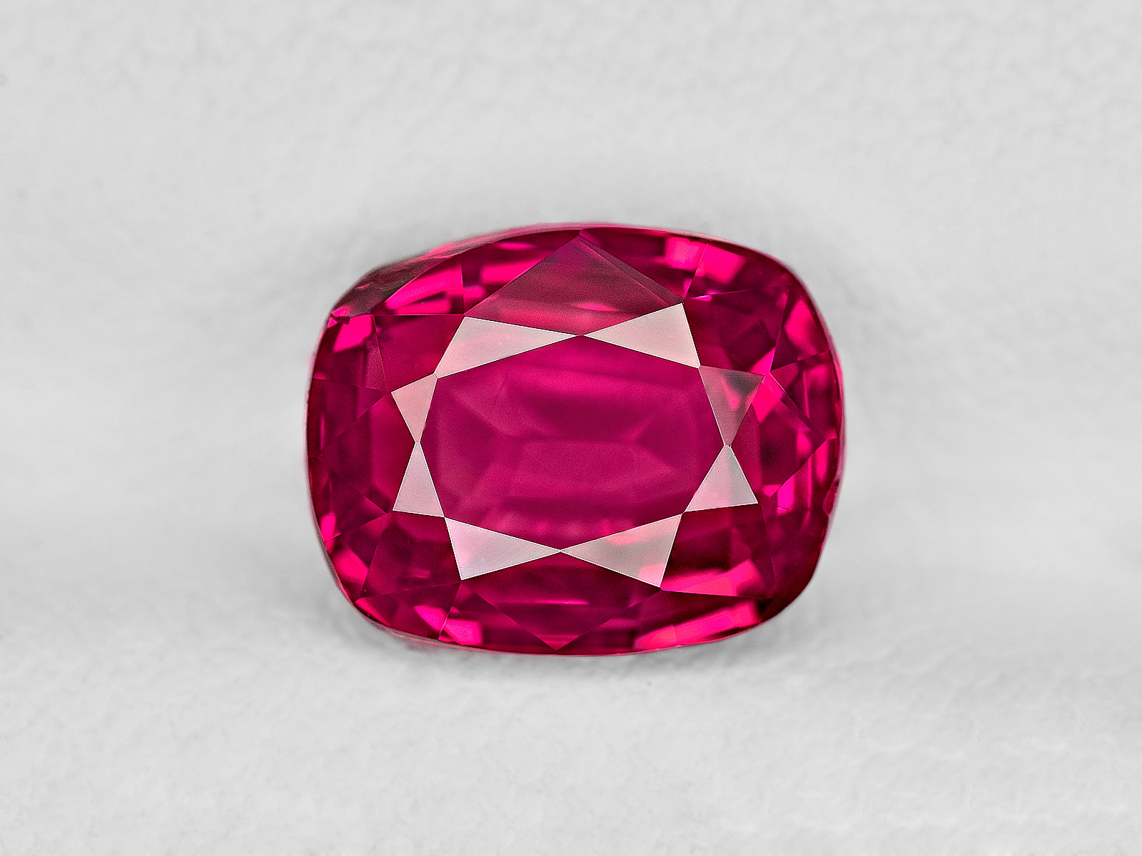 8801922-cushion-rich-velvety-pinkish-red-grs-burma-natural-ruby-3.00-ct