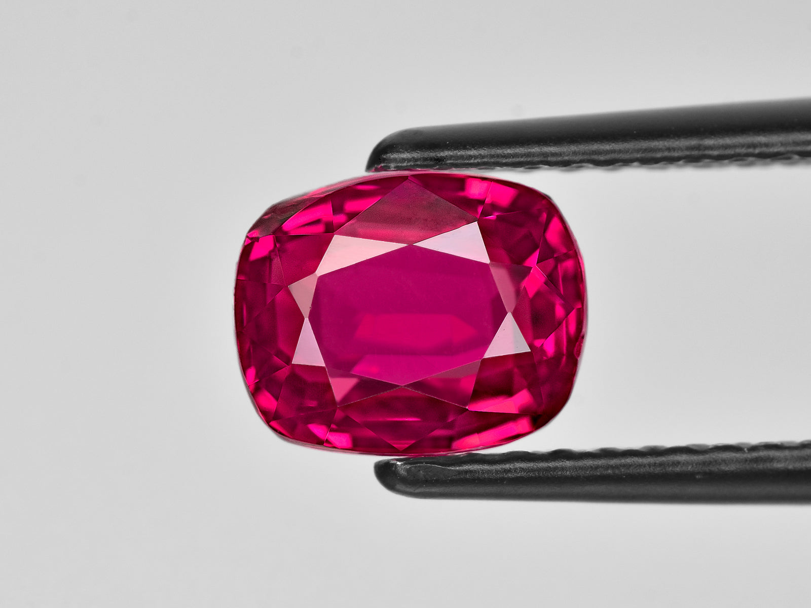 8801922-cushion-rich-velvety-pinkish-red-grs-burma-natural-ruby-3.00-ct