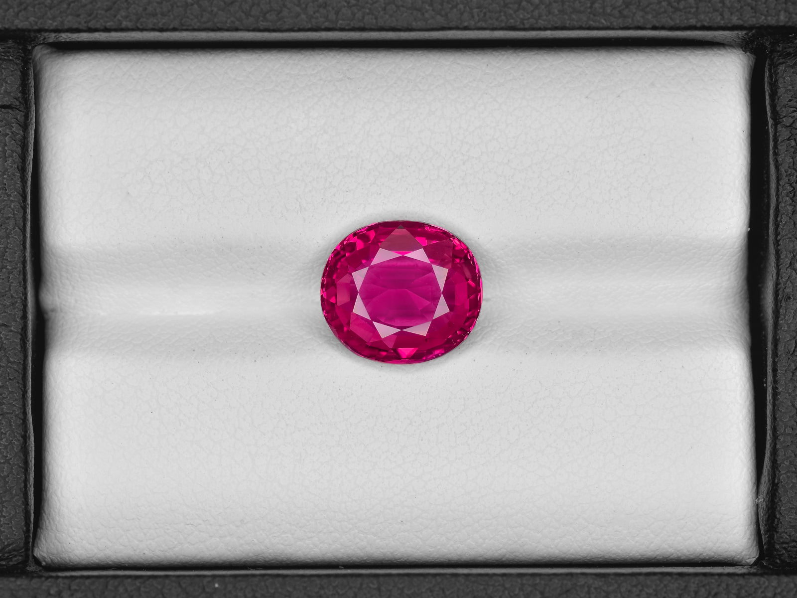 8801923-oval-lively-pinkish-red-grs-burma-natural-ruby-3.78-ct