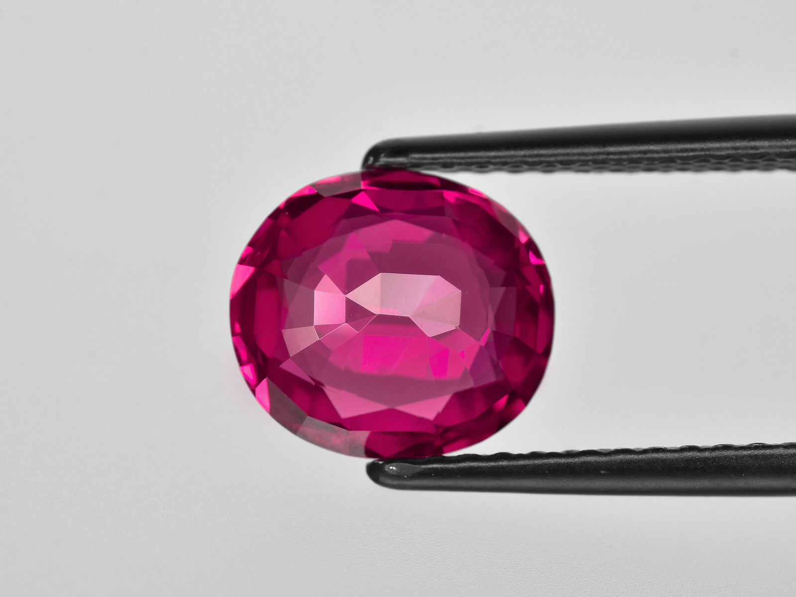 8801923-oval-lively-pinkish-red-grs-burma-natural-ruby-3.78-ct