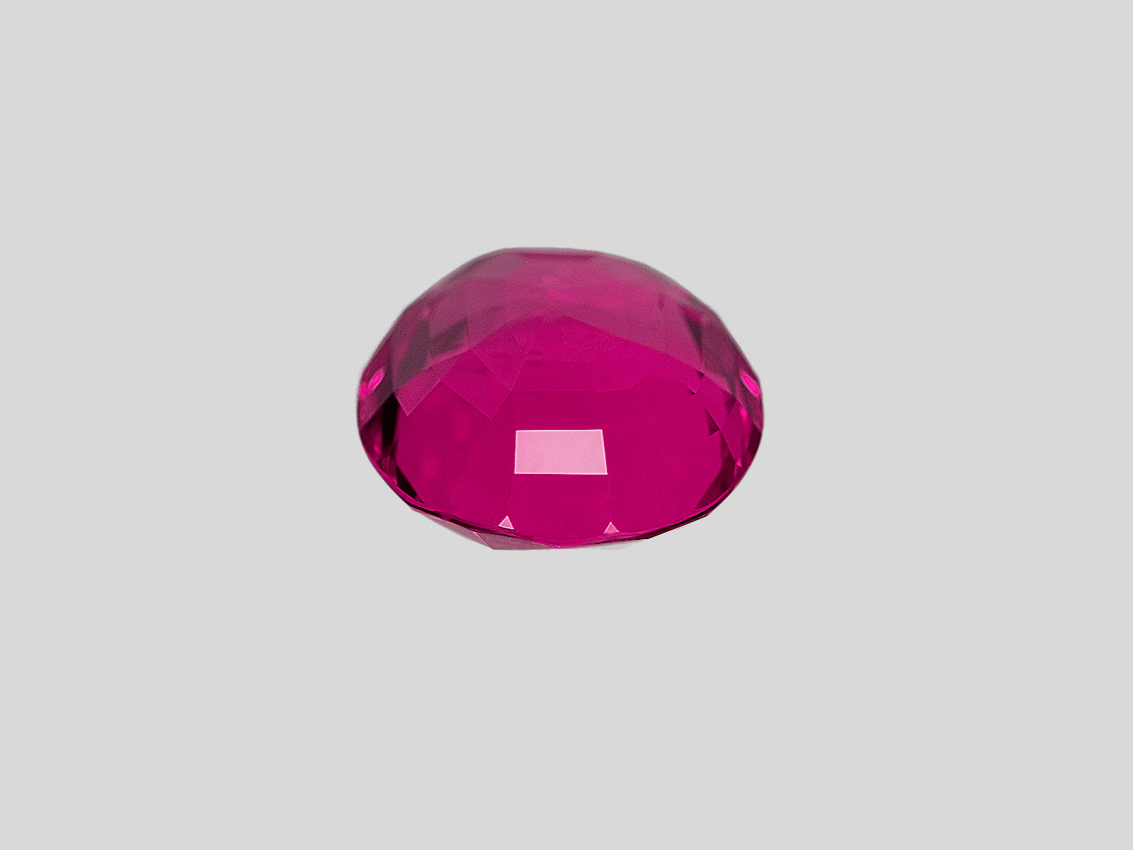 8801924-oval-lively-vivid-pinkish-red-grs-burma-natural-ruby-5.35-ct