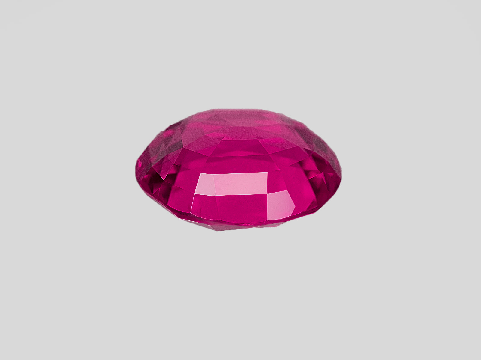 8801924-oval-lively-vivid-pinkish-red-grs-burma-natural-ruby-5.35-ct