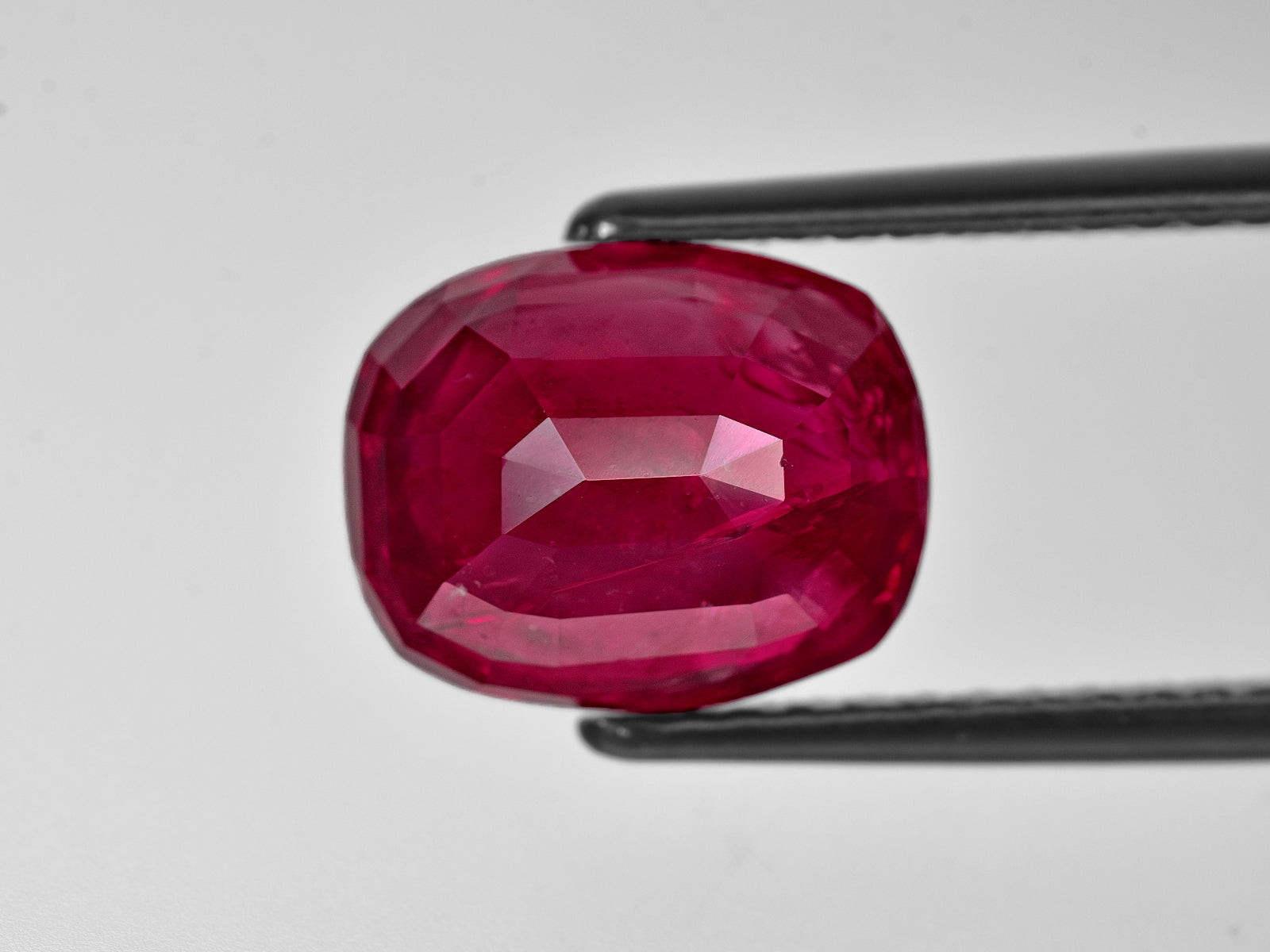 8801926-cushion-deep-pinkish-red-ssef-burma-natural-ruby-6.55-ct