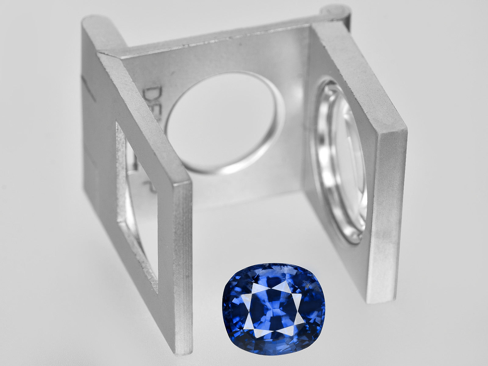 8801940-cushion-fiery-deep-royal-blue-grs-madagascar-natural-blue-sapphire-6.12-ct
