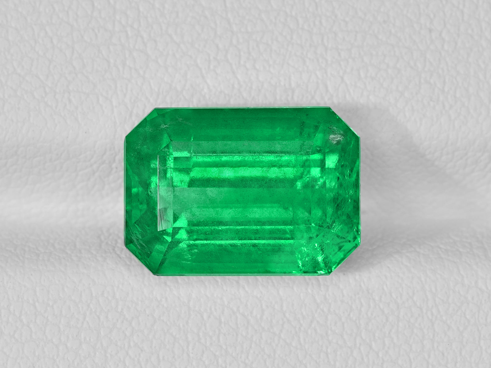 8801960-octagonal-lively-neon-green-grs-ethiopia-natural-emerald-6.90-ct