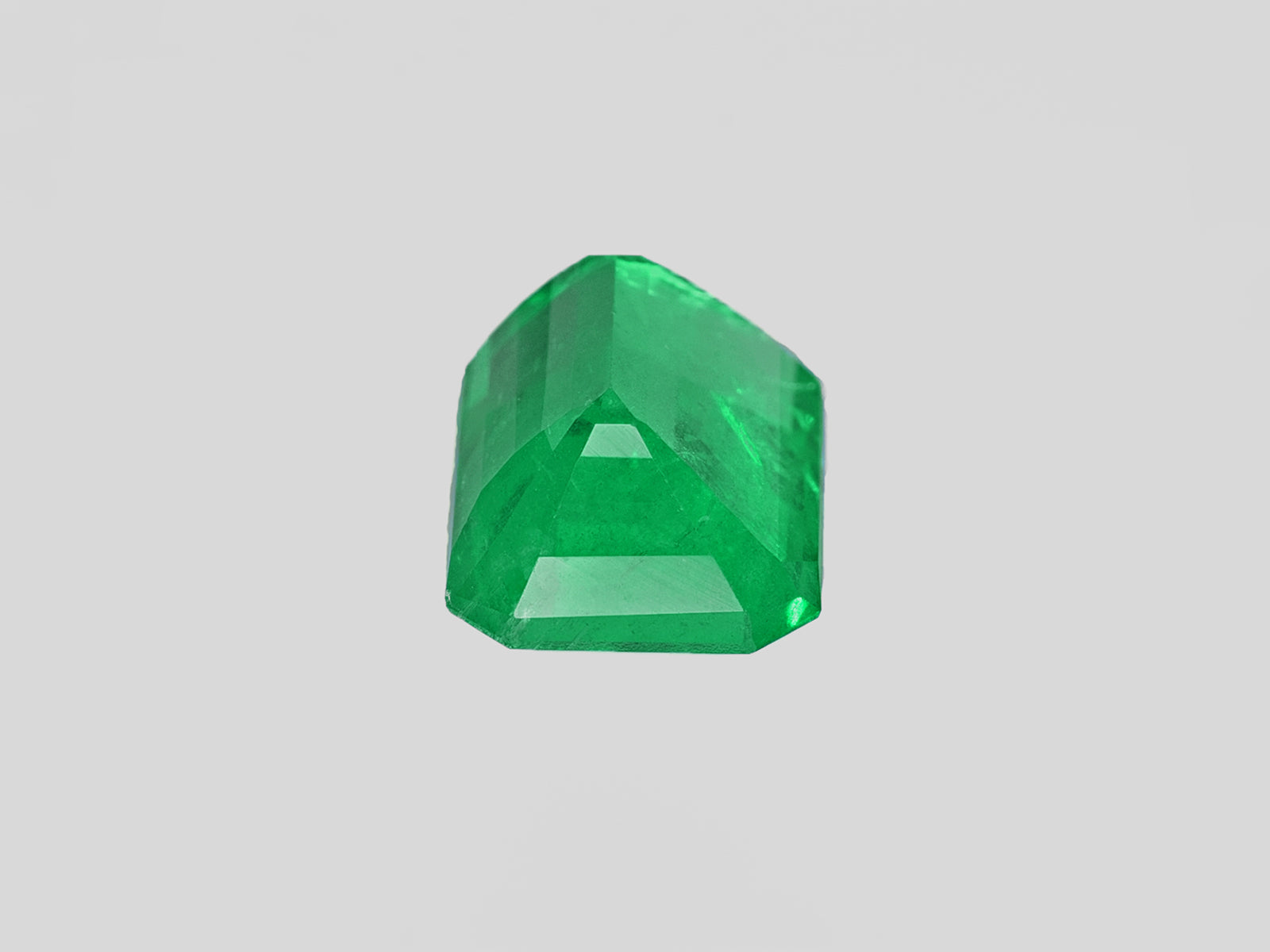 8801960-octagonal-lively-neon-green-grs-ethiopia-natural-emerald-6.90-ct