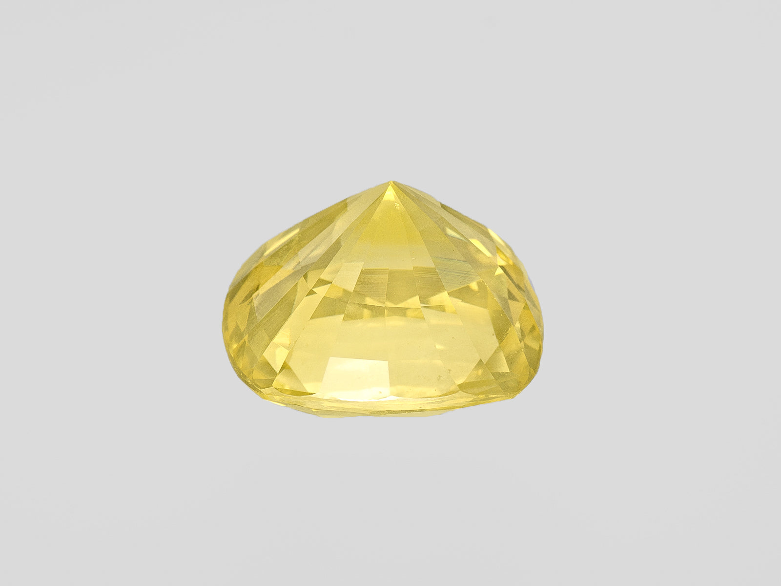 8802615-cushion-lustrous-yellow-grs-sri-lanka-natural-yellow-sapphire-18.58-ct