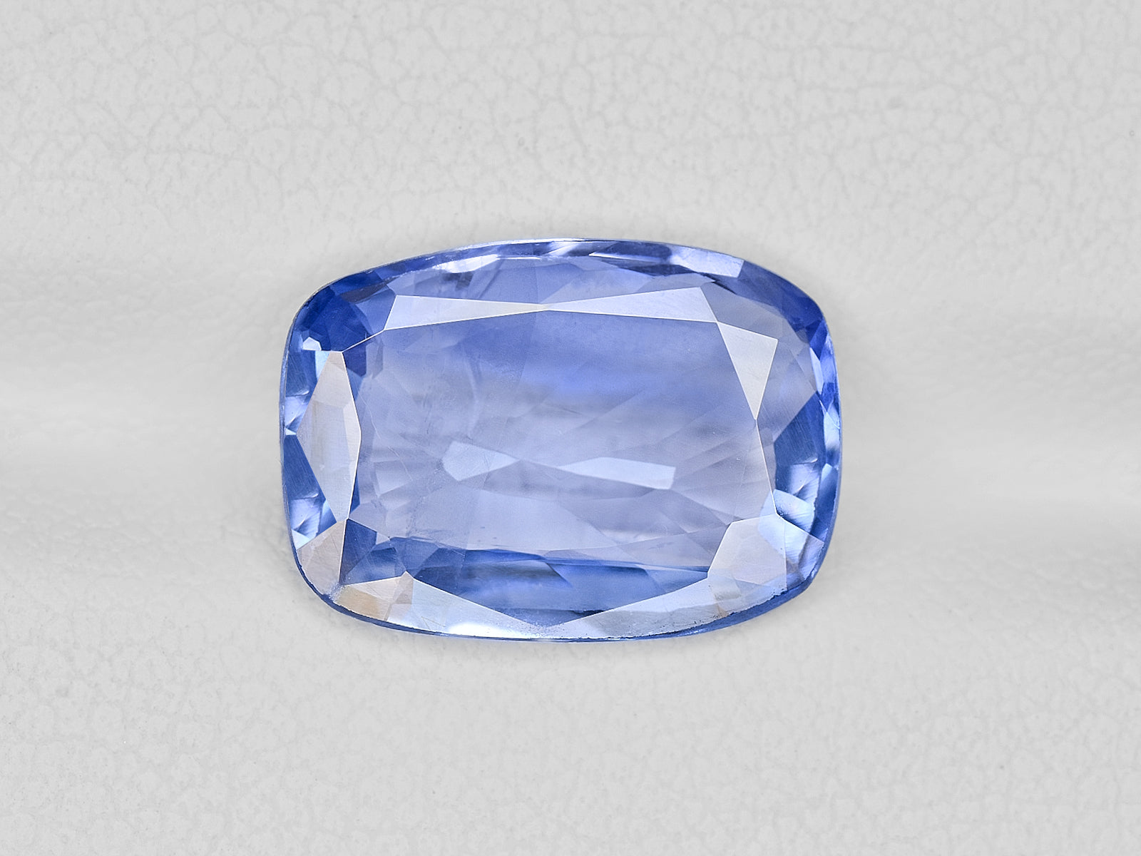 8802183-cushion-blue-igi-sri-lanka-natural-blue-sapphire-4.77-ct