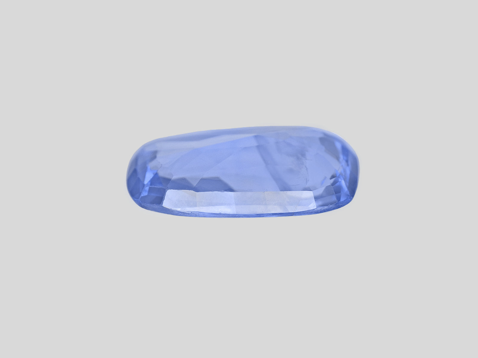 8802183-cushion-blue-igi-sri-lanka-natural-blue-sapphire-4.77-ct