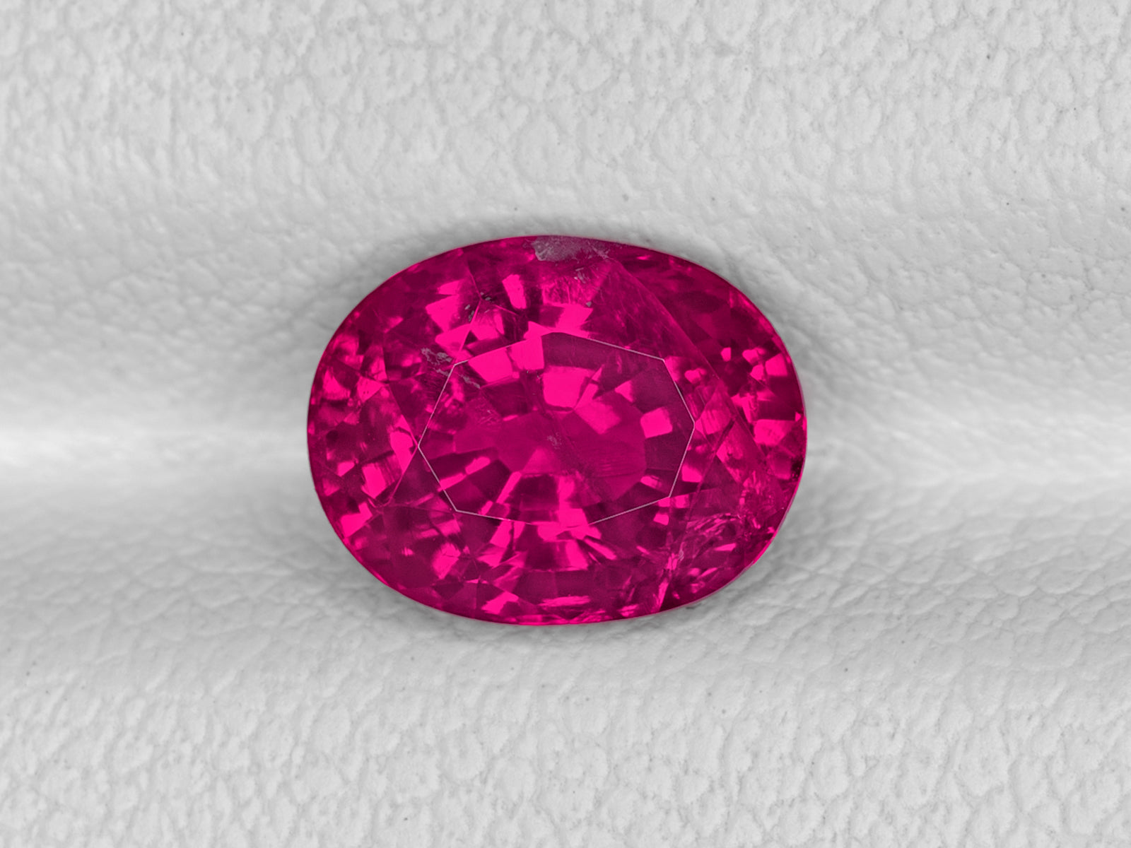 8802805-oval-fiery-vivid-purplish-red-gia-burma-natural-ruby-2.28-ct