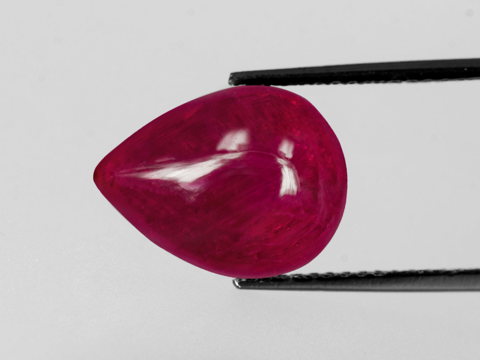 8802817-cabochon-deep-red-grs-burma-natural-ruby-11.71-ct