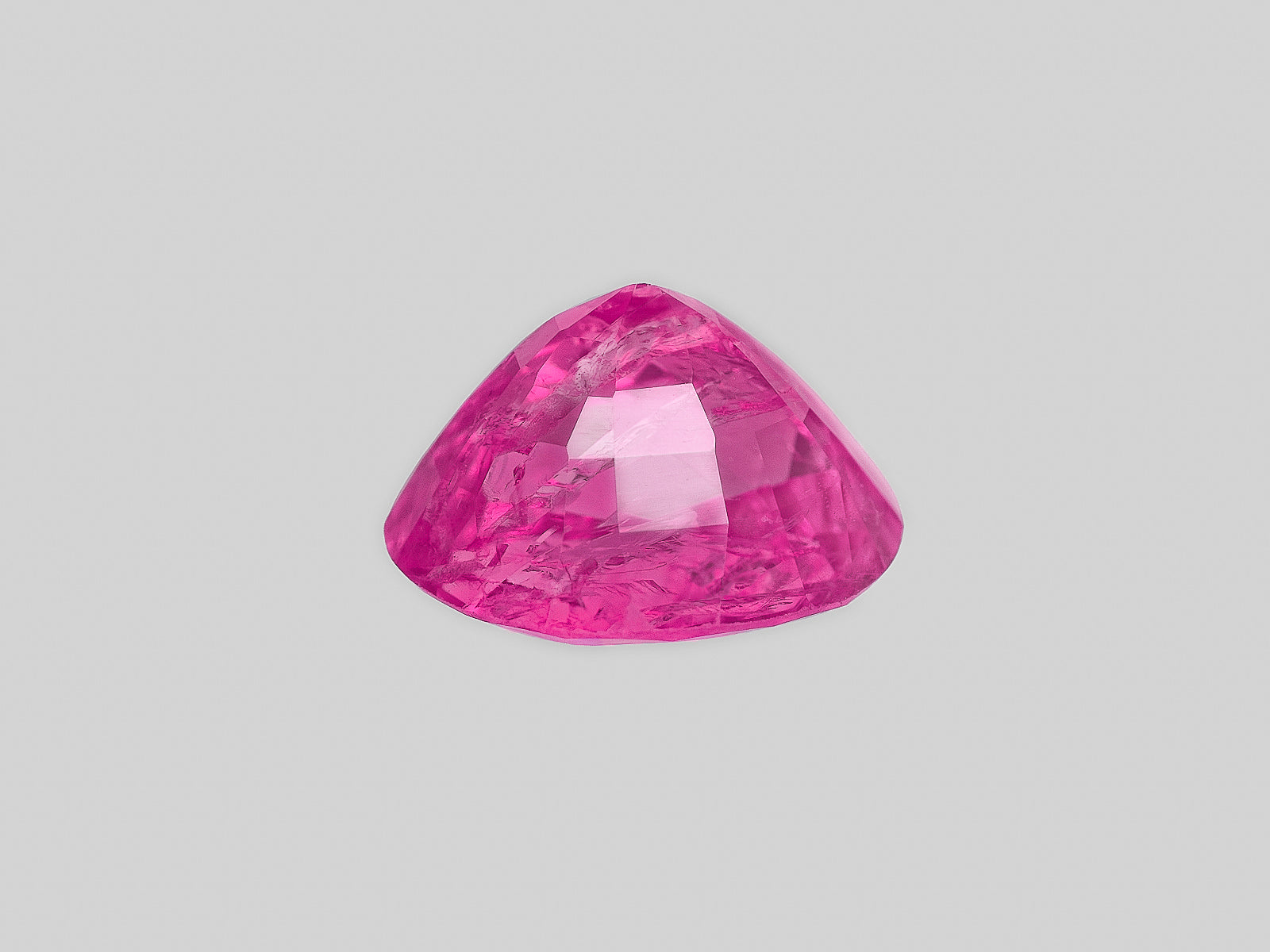 8802191-oval-vivid-pink-red-igi-burma-natural-ruby-2.15-ct