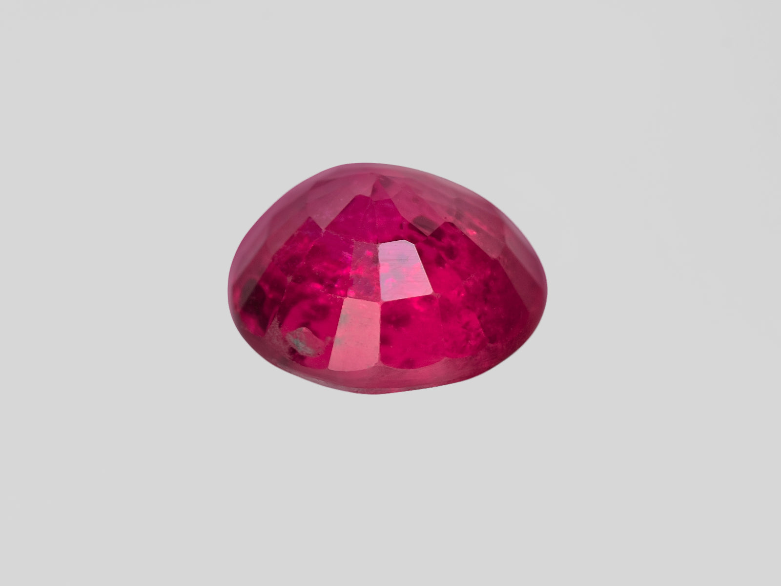 8802043-round-rich-intense-pinkish-red-igi-mozambique-natural-ruby-1.00-ct