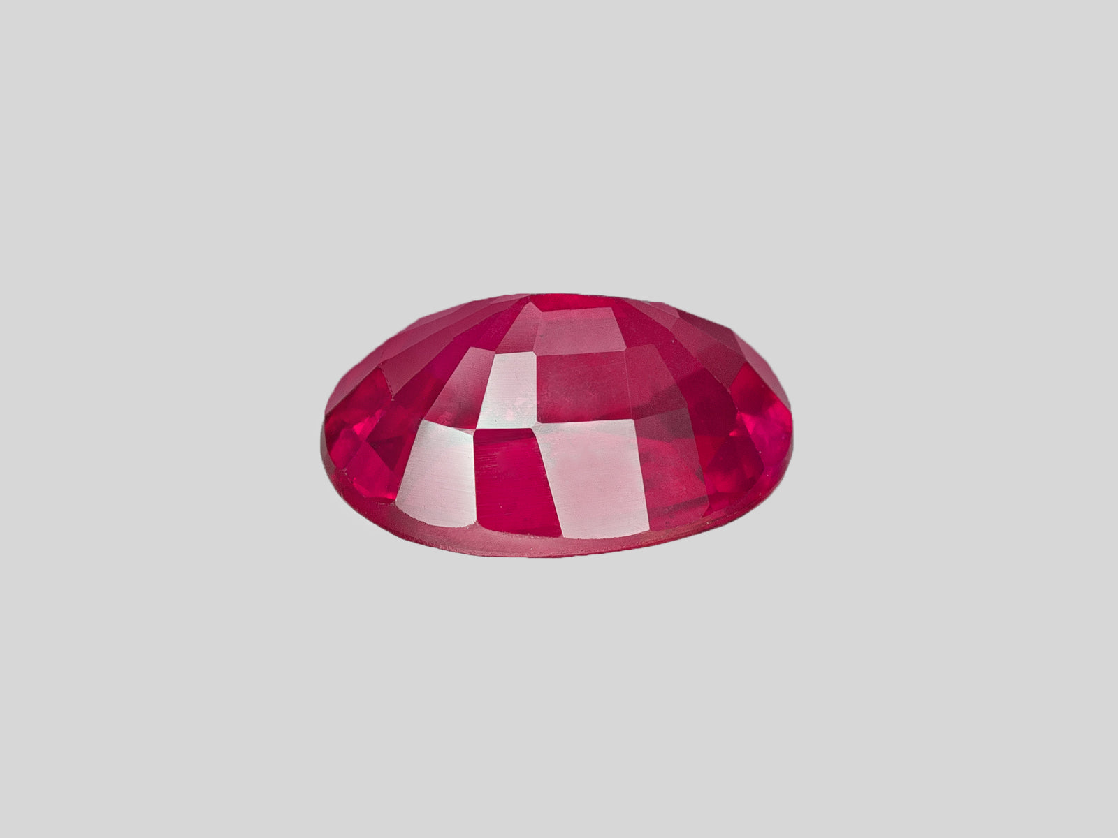 8802620-oval-velvety-rich-pinkish-red-gia-mozambique-natural-ruby-2.04-ct