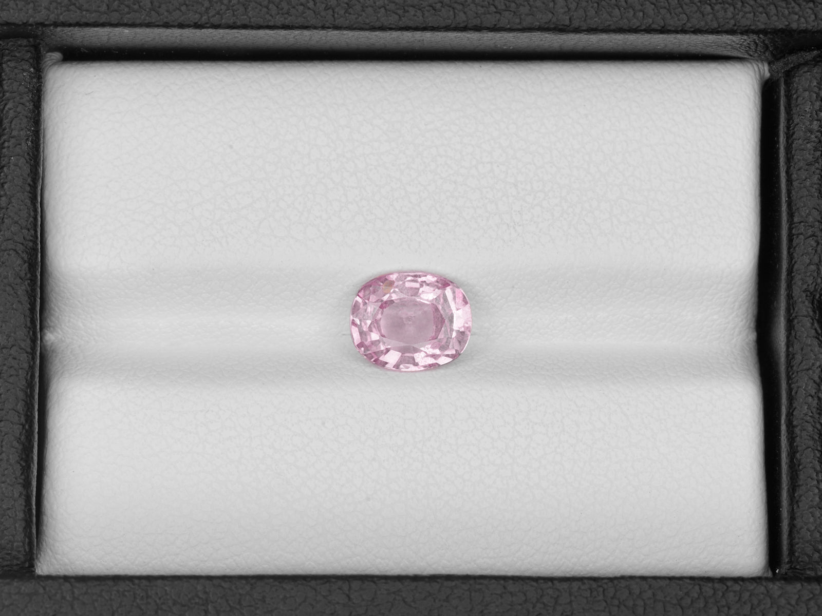 8802242-oval-soft-orangy-pink-grs-madagascar-natural-padparadscha-1.53-ct