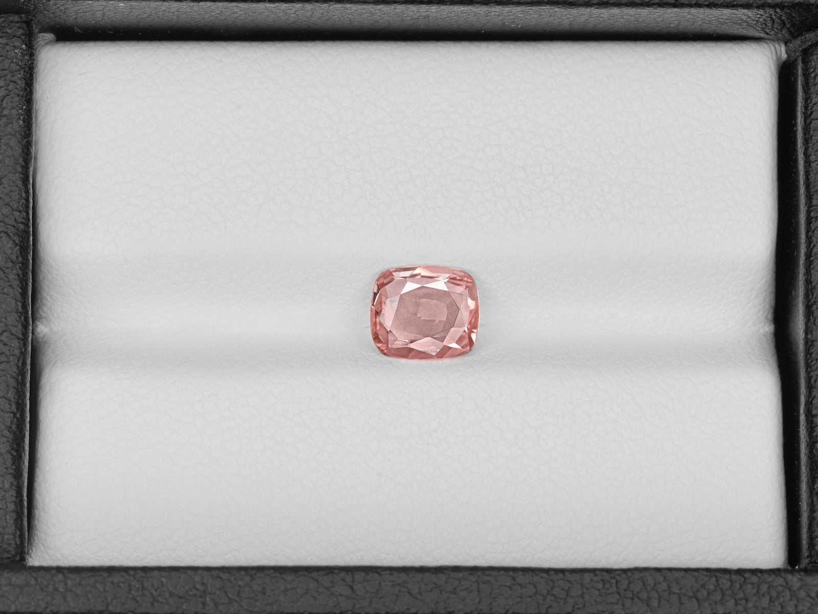 8802247-cushion-pinkish-orange-grs-madagascar-natural-padparadscha-1.04-ct
