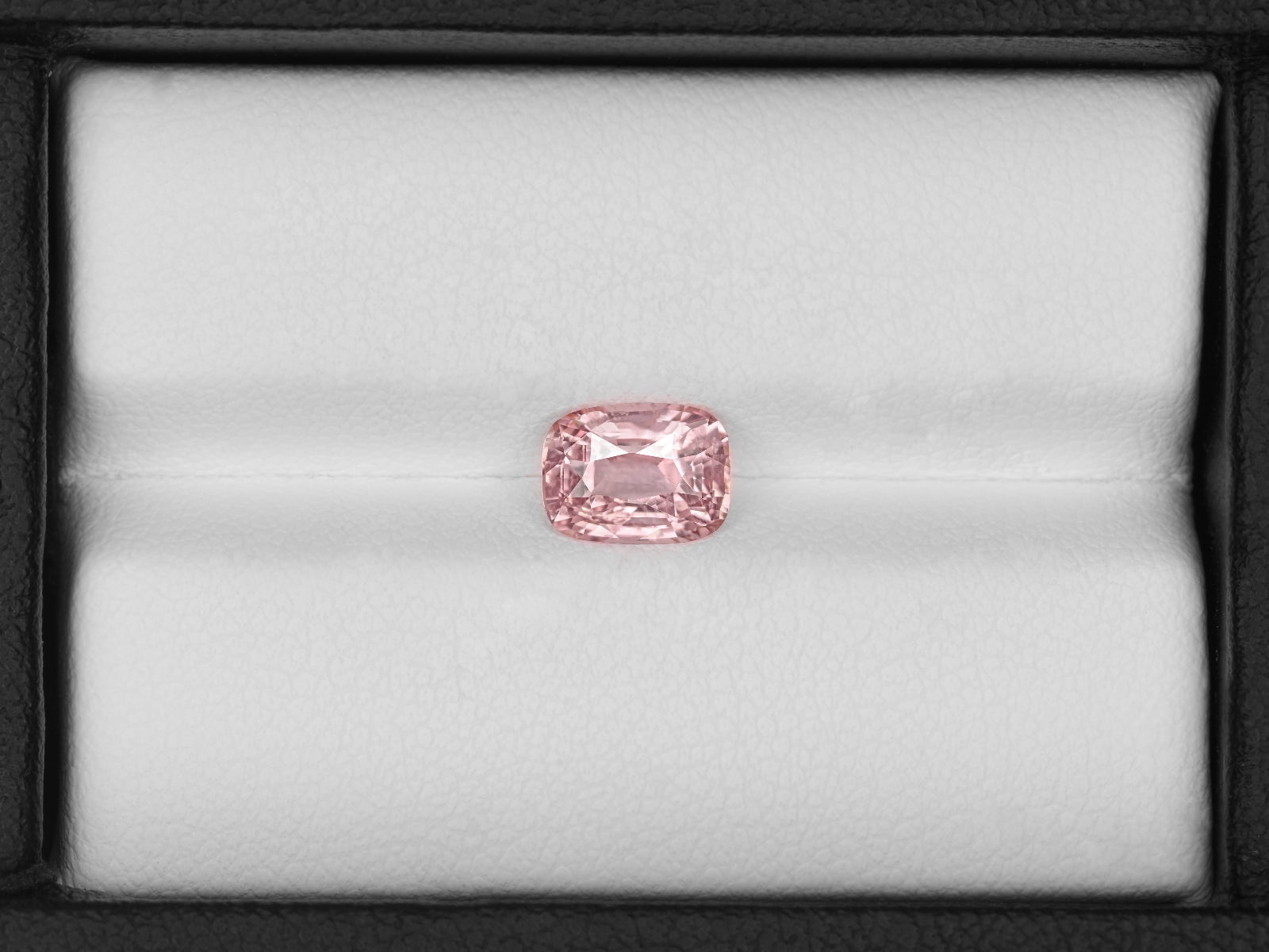 8802249-cushion-peachy-pinkish-orange-grs-madagascar-natural-padparadscha-1.55-ct