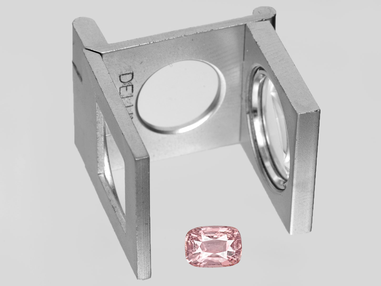 8802249-cushion-peachy-pinkish-orange-grs-madagascar-natural-padparadscha-1.55-ct