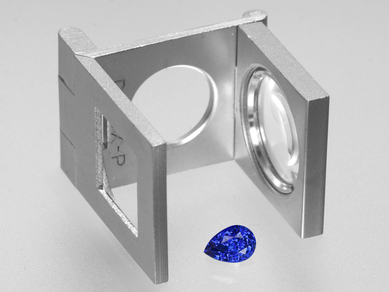 8802827-pear-fiery-vivid-royal-blue-grs-sri-lanka-natural-blue-sapphire-1.01-ct
