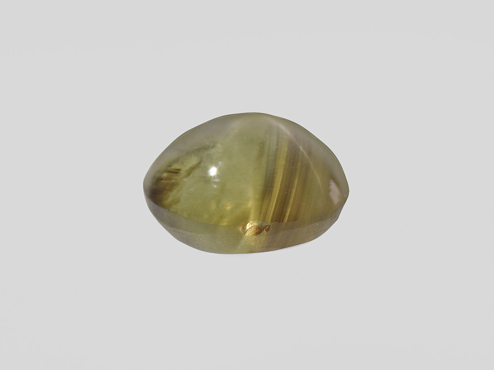 8802181-cabochon-deep-brownish-green-igi-sri-lanka-natural-fancy-star-sapphire-3.89-ct