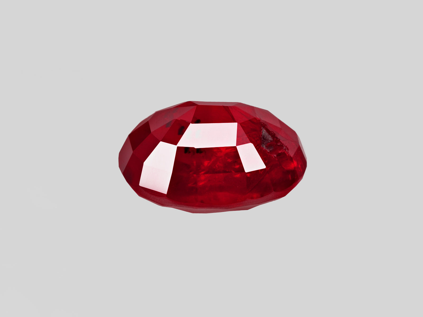 8802197-oval-pigeon-blood-red-grs-burma-natural-ruby-1.47-ct