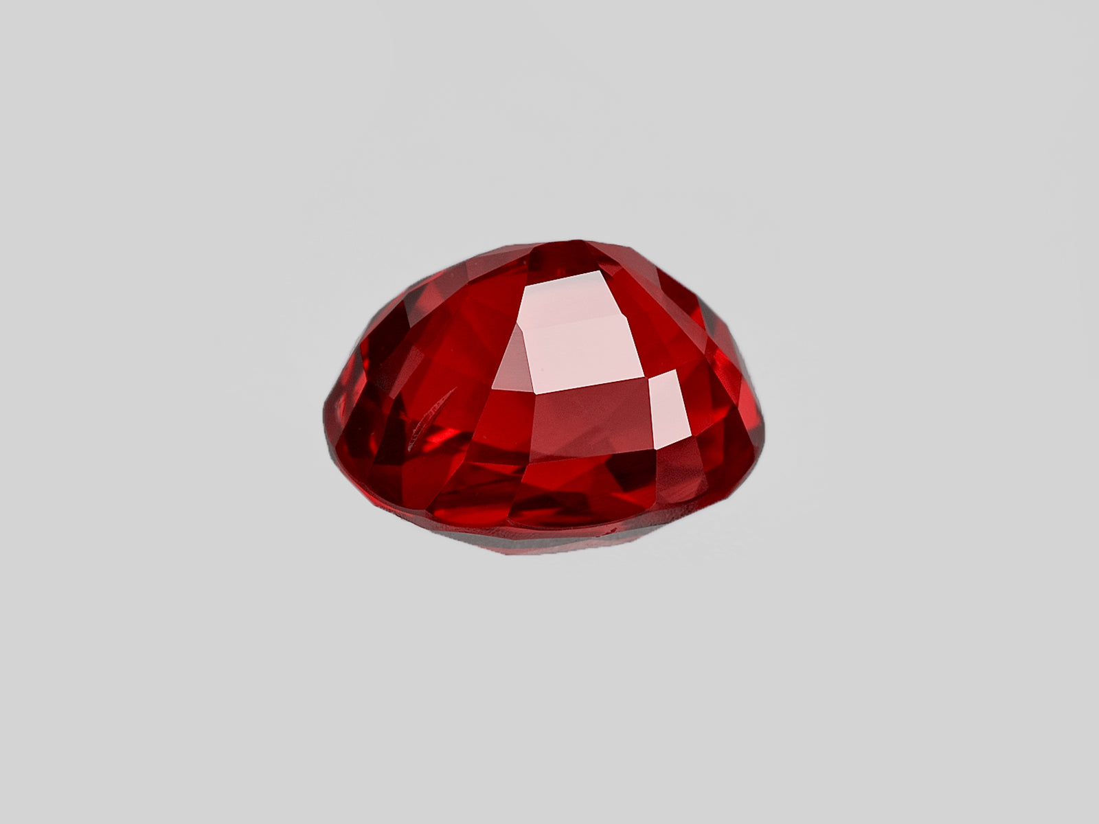 8802200-oval-fiery-vivid-pigeon-blood-red-grs-burma-natural-ruby-1.08-ct