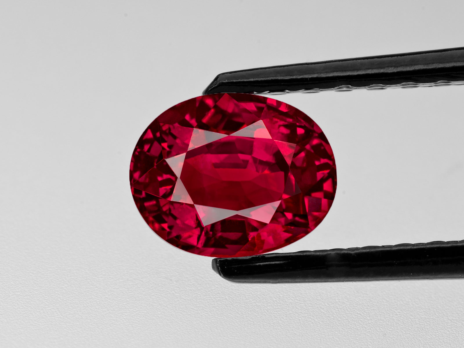 8802201-oval-lively-pigeon-blood-red-grs-burma-natural-ruby-1.15-ct
