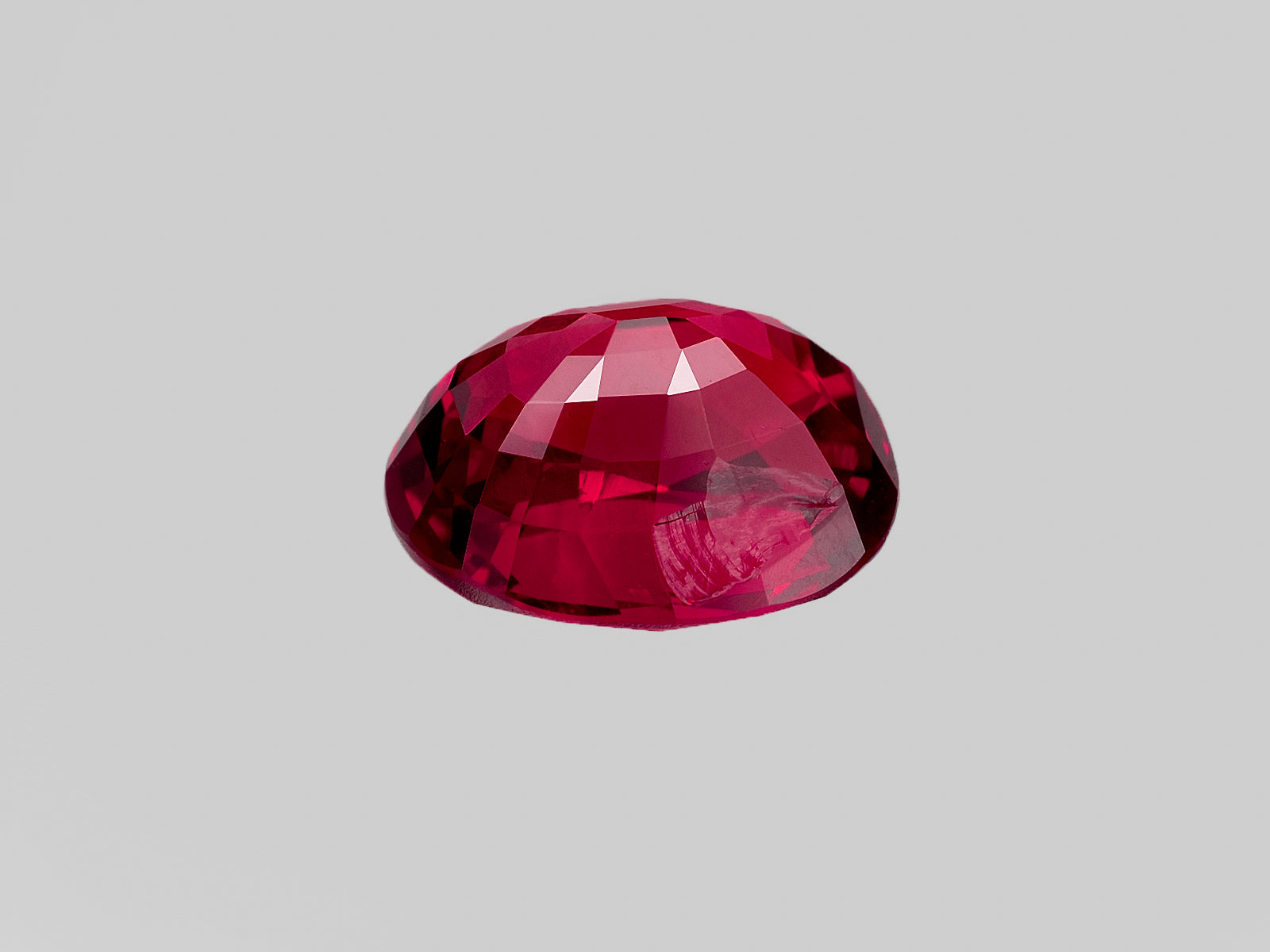 8802201-oval-lively-pigeon-blood-red-grs-burma-natural-ruby-1.15-ct