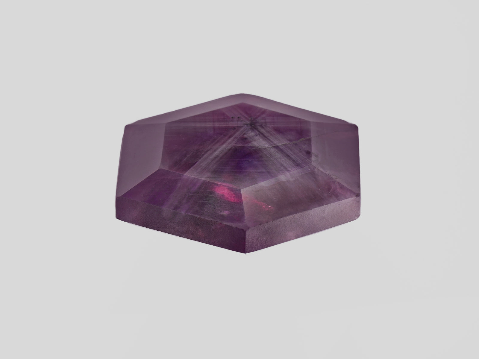 8802251-cabochon-deep-reddish-purple-gia-kashmir-natural-trapiche-sapphire-36.03-ct