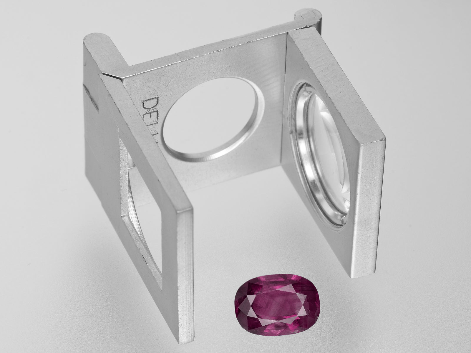 8802256-cushion-deep-purplish-red-gia-kashmir-natural-ruby-2.50-ct