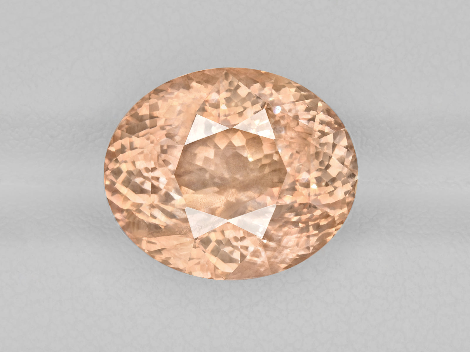 8802235-oval-lustrous-sunset-orange-with-slight-pinkish-hue-grs-sri-lanka-natural-padparadscha-14.48-ct