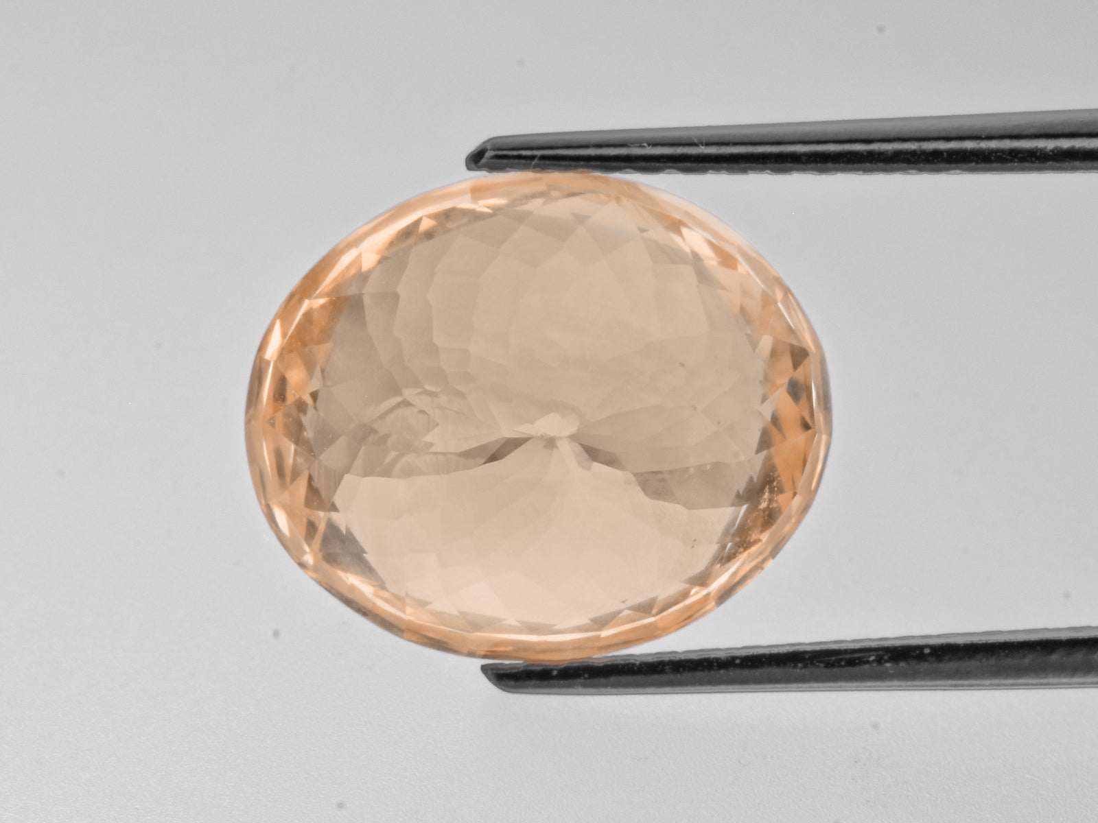 8802235-oval-lustrous-sunset-orange-with-slight-pinkish-hue-grs-sri-lanka-natural-padparadscha-14.48-ct