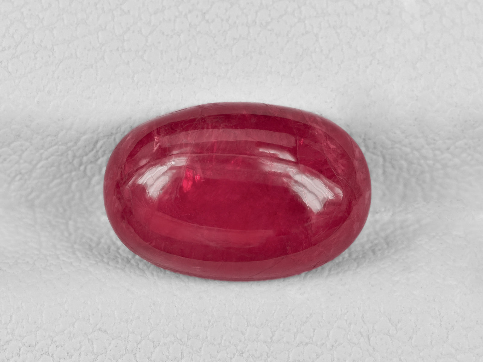8802738-cabochon-deep-pinkish-red-aigs-burma-natural-ruby-4.28-ct