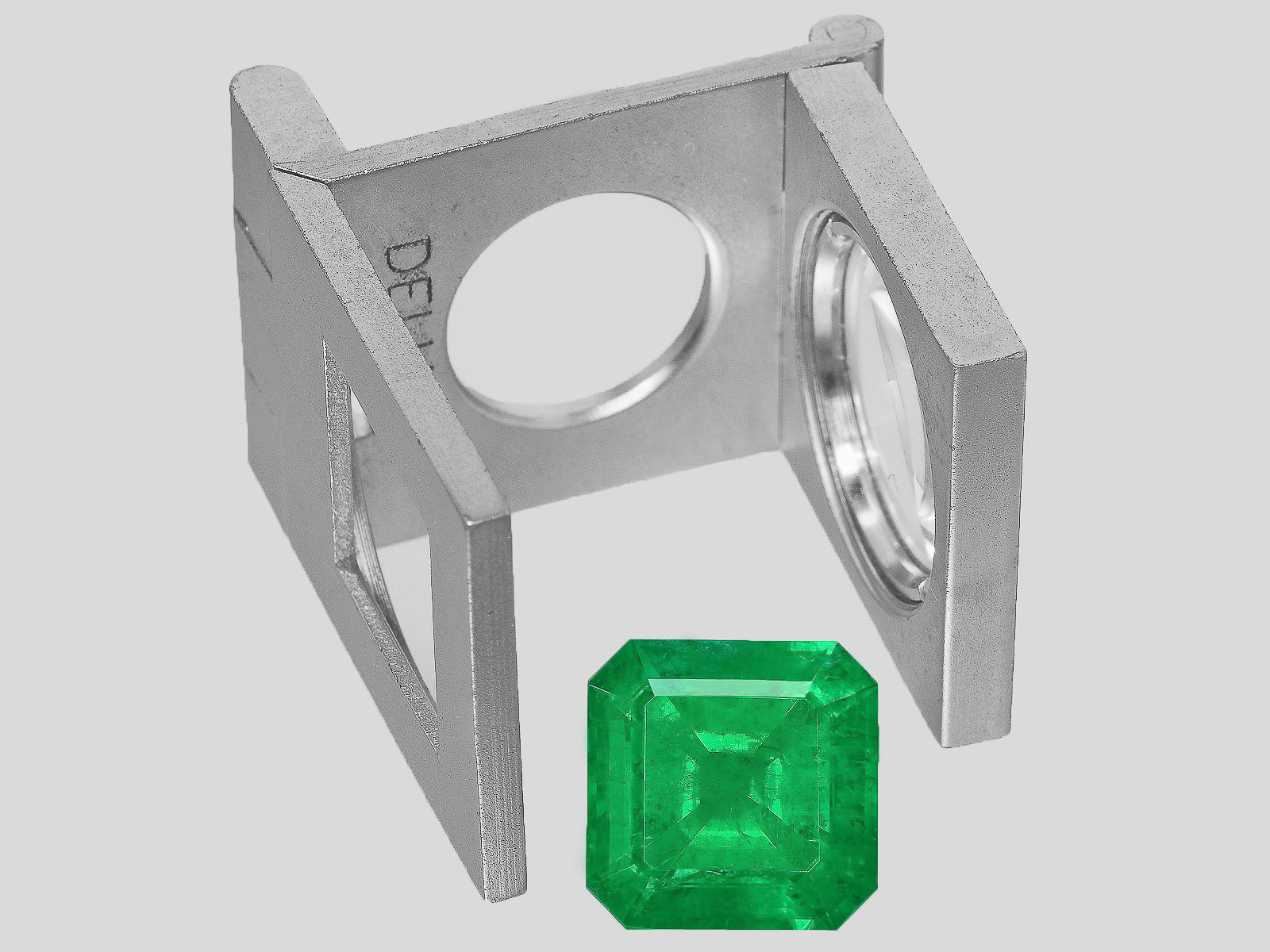 8802586-octagonal-rich-velvety-intense-green-colombia-natural-emerald-7.67-ct